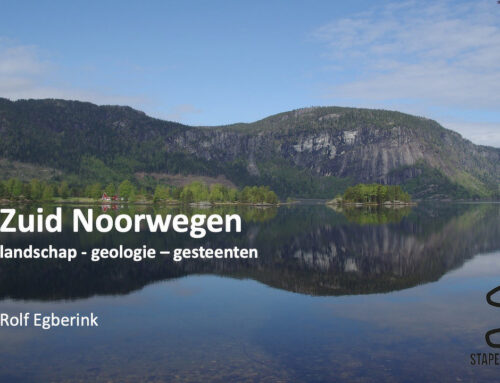 Stapel van Stenen in Noorwegen door Rolf Egberink